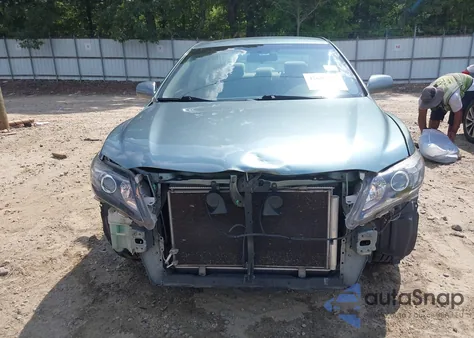 2011 Toyota Camry Le z USA, uszkodzony, nr VIN 4T1BF3EK2BU753572